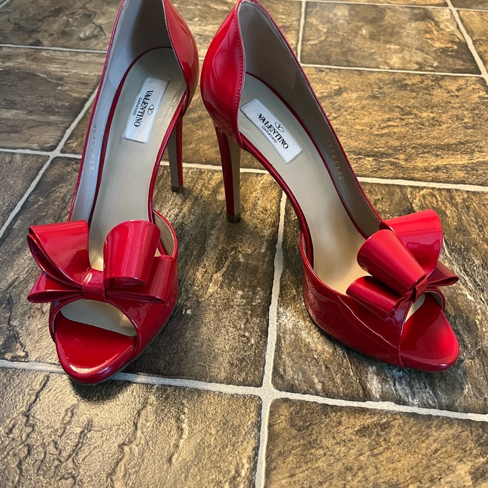 Valentino Glossy Red Heels with Bow Accent